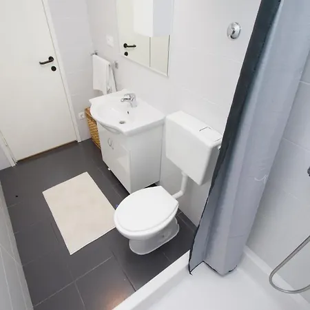 Argus 3 - Center Makarska